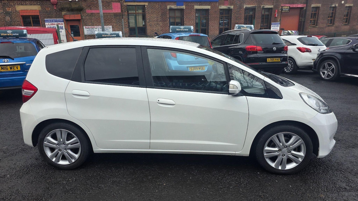 Used Honda Jazz 2014 for sale - 77400847: Photo 8