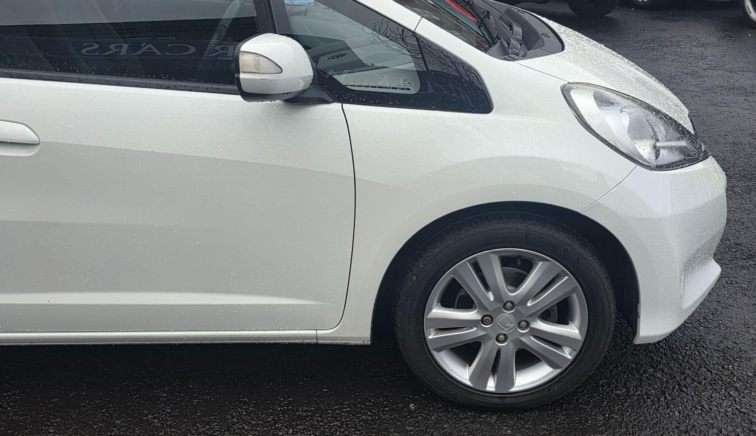 Used Honda Jazz 2014 for sale - 77400847: Photo 9