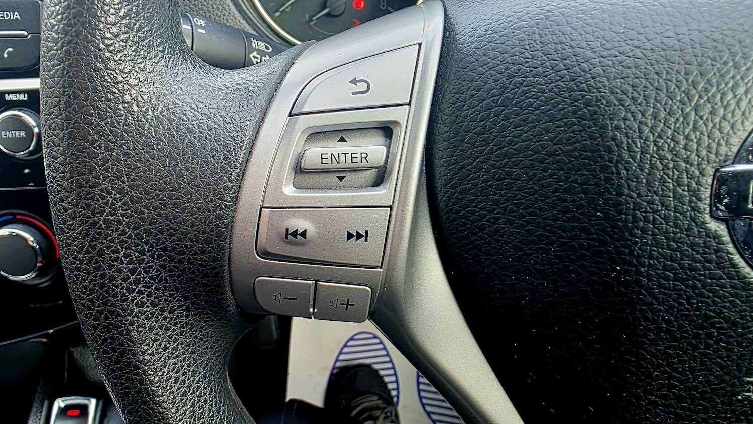 Used Nissan Qashqai for sale - 78100361: Photo 27