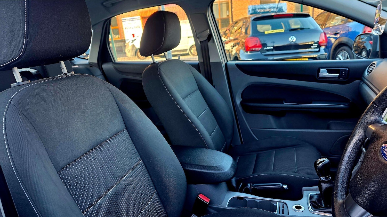 Used Ford Focus 2011 for sale - 77097636: Photo 11