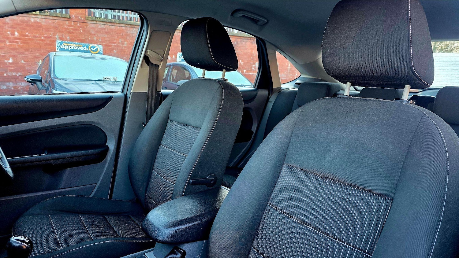 Used Ford Focus 2011 for sale - 77097636: Photo 14