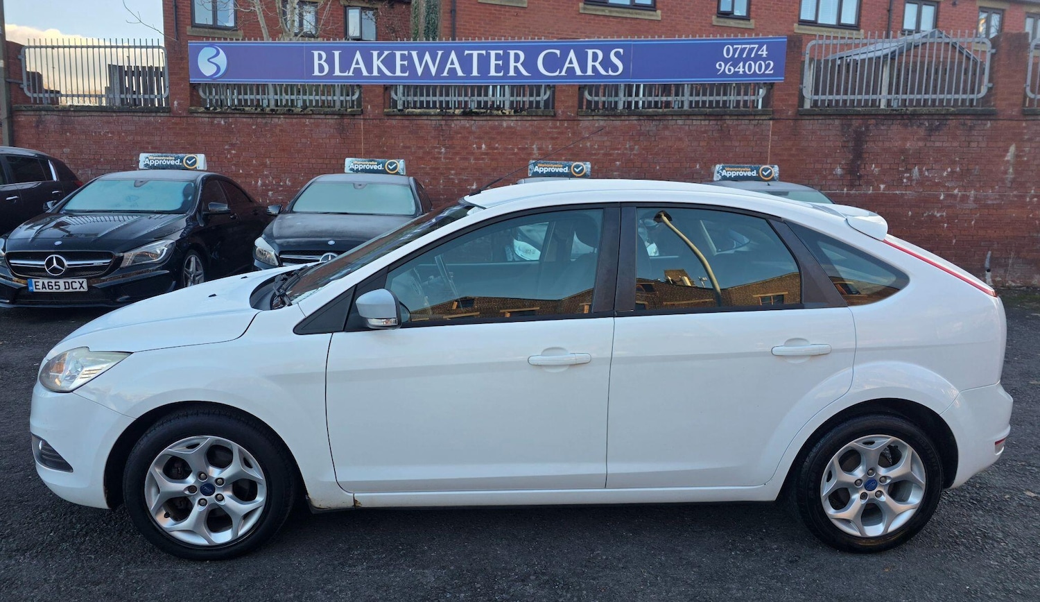 Used Ford Focus 2011 for sale - 77097636: Photo 4