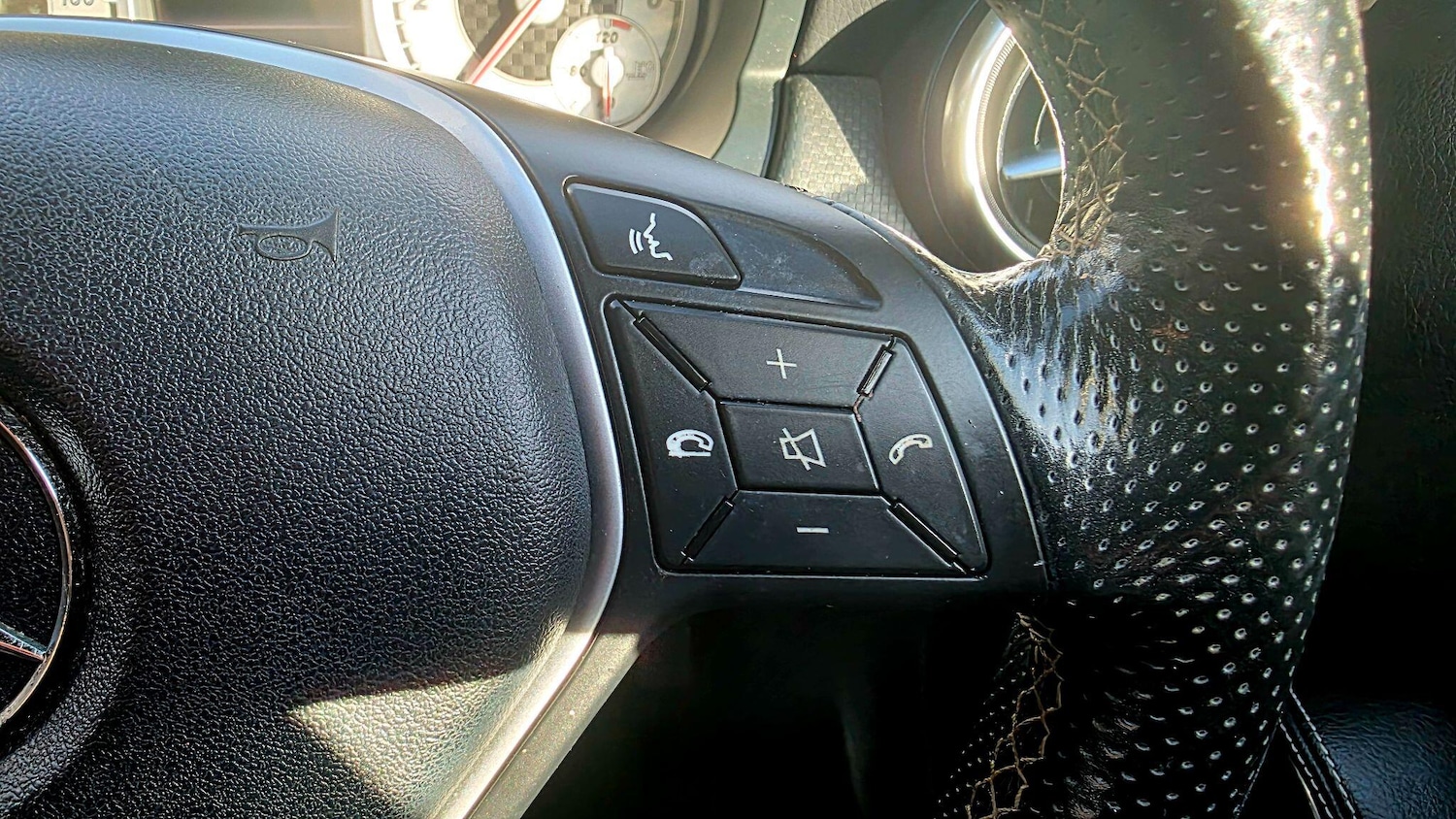 Used Mercedes-Benz A-Class 2015 for sale - 77029814: Photo 27