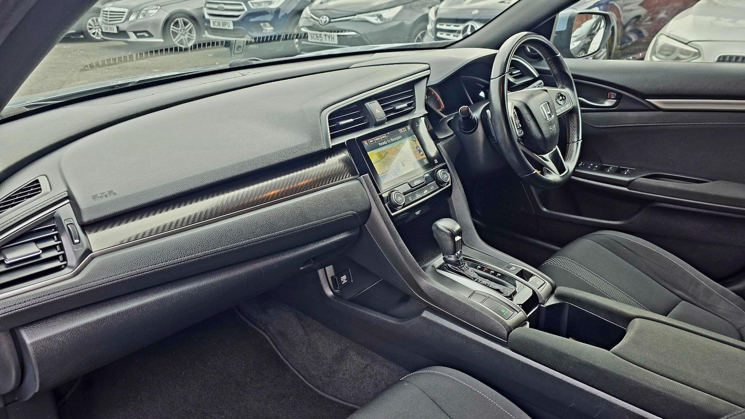 Used Honda Civic 2018 for sale - 77598679: Photo 14