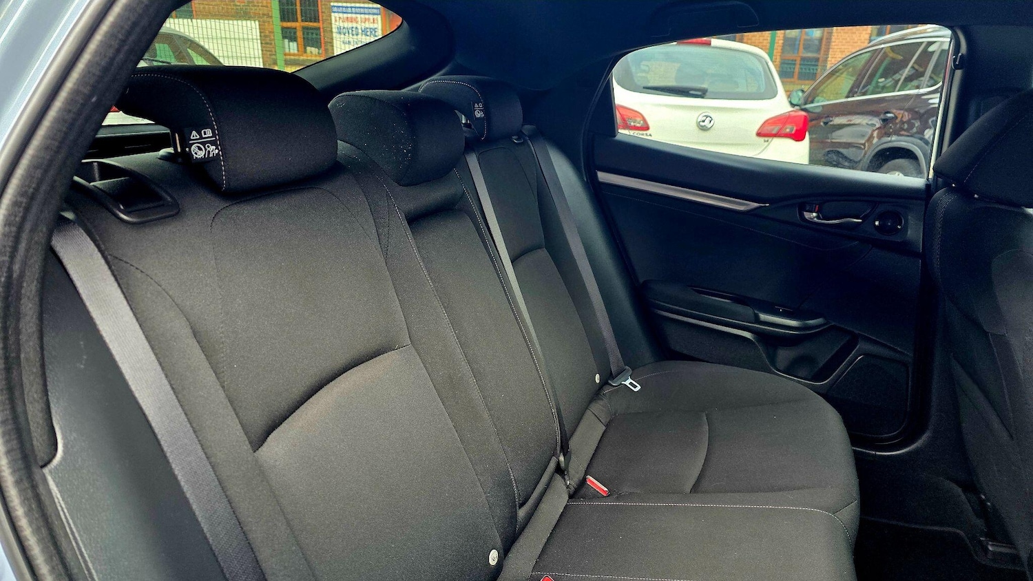 Used Honda Civic 2018 for sale - 77598679: Photo 20