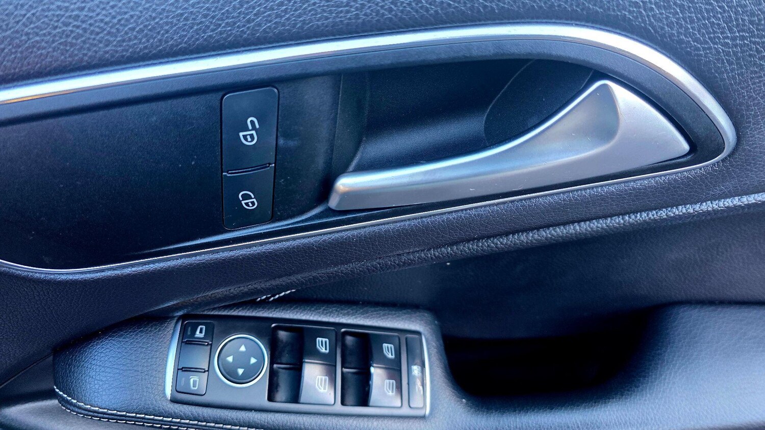 Used Mercedes-Benz A-Class 2015 for sale - 77351789: Photo 23