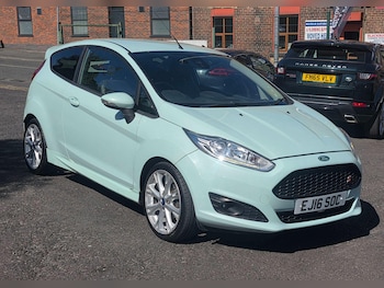 Used Ford Fiesta 2016 for sale - 79472385: Photo