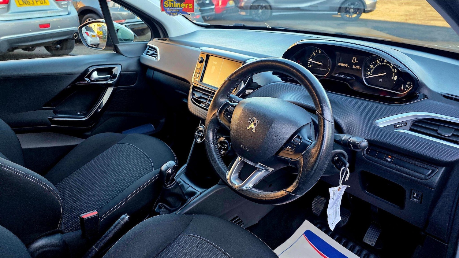 Used Peugeot 208 2018 for sale - 77028899: Photo 10