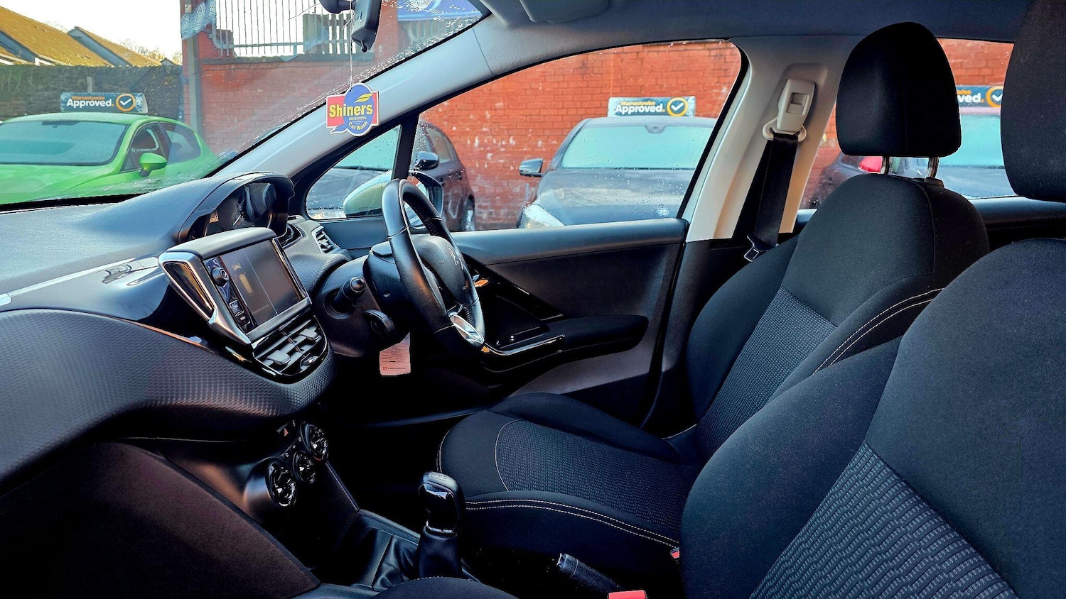 Used Peugeot 208 2018 for sale - 77028899: Photo 13