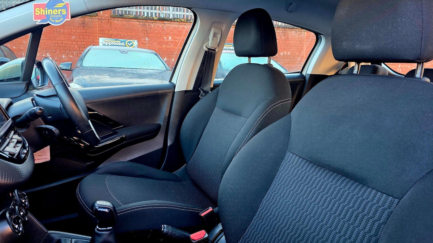 Used Peugeot 208 2018 for sale - 77028899: Photo 14