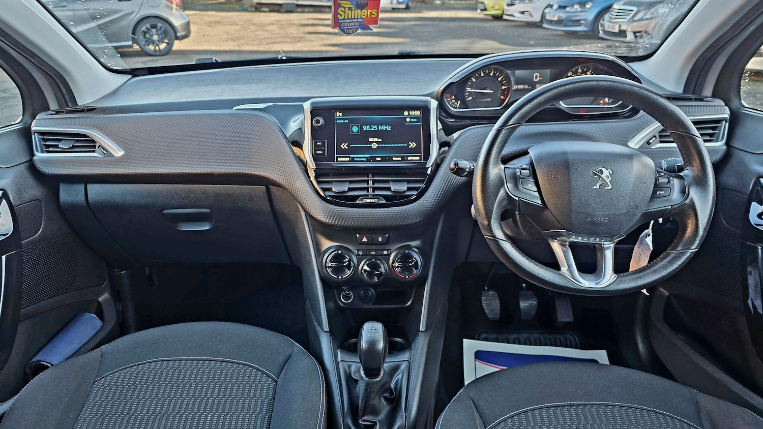 Used Peugeot 208 2018 for sale - 77028899: Photo 18