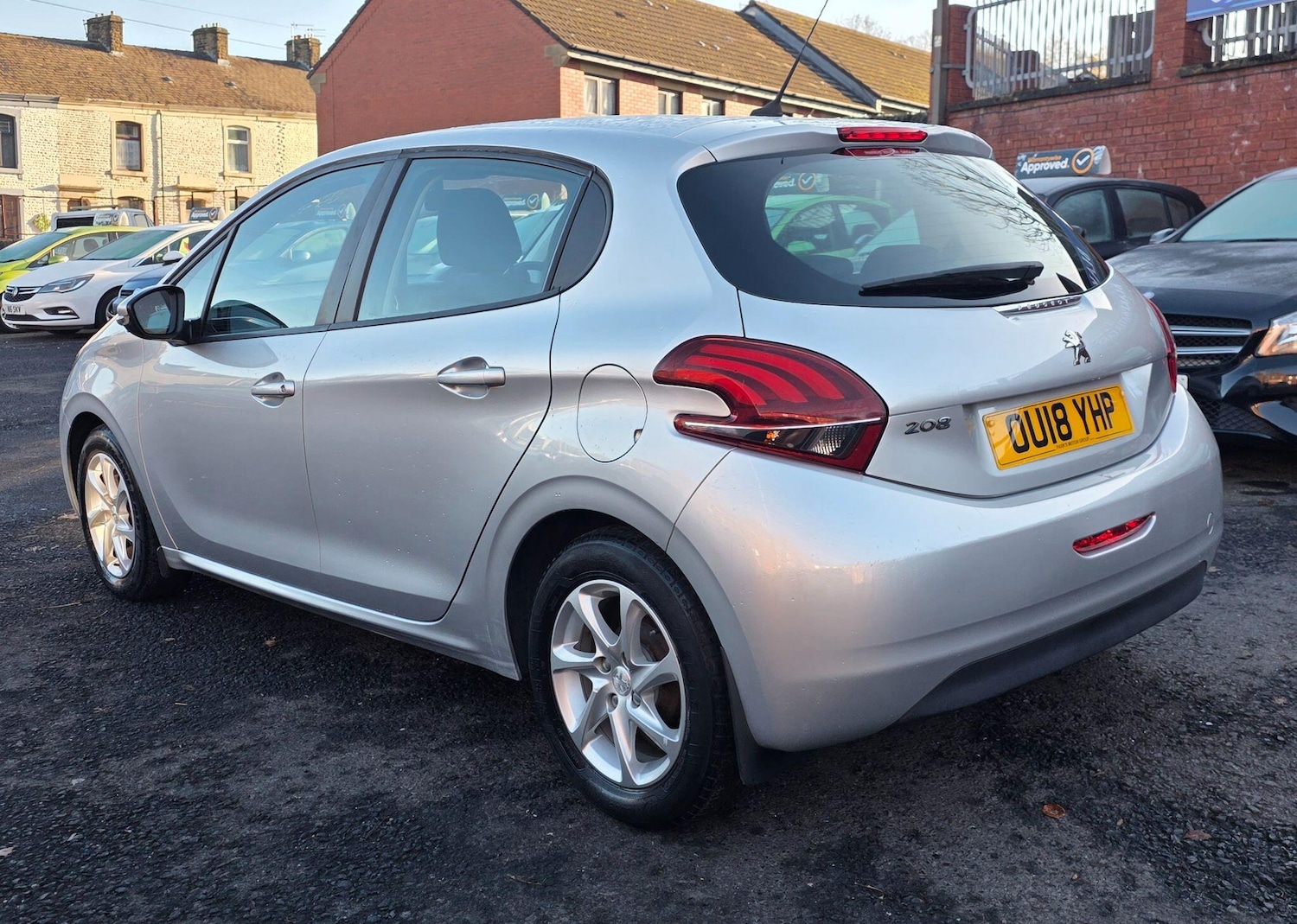 Used Peugeot 208 2018 for sale - 77028899: Photo 5