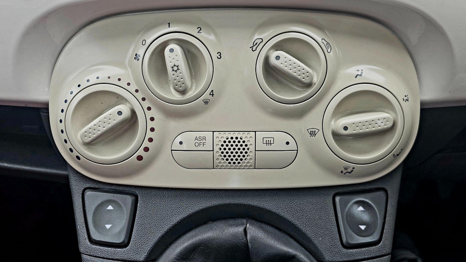 Used Fiat 500 2009 for sale - 77524365: Photo 27