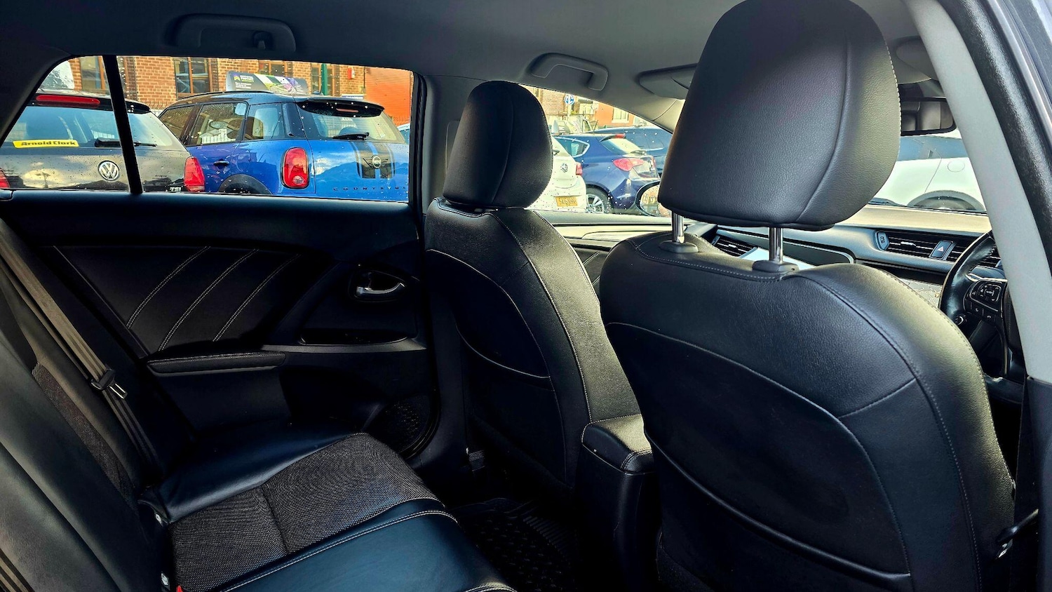 Used Toyota Avensis 2015 for sale - 77131307: Photo 18