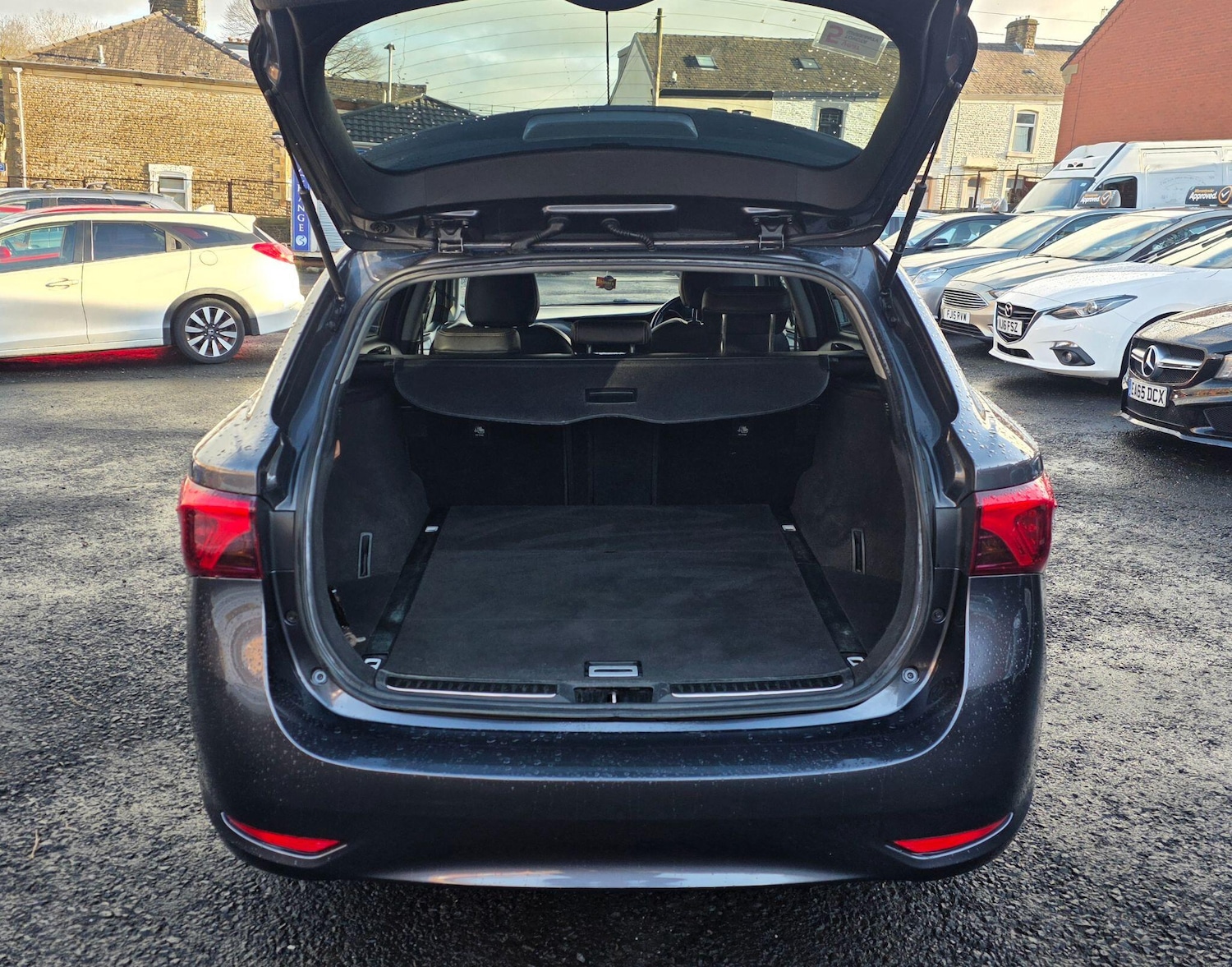 Used Toyota Avensis 2015 for sale - 77131307: Photo 21