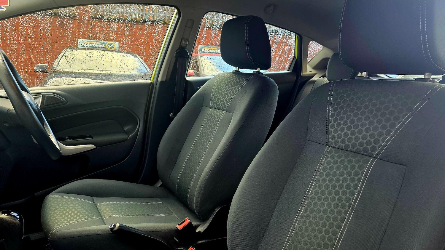 Used Ford Fiesta 2012 for sale - 77029875: Photo 16