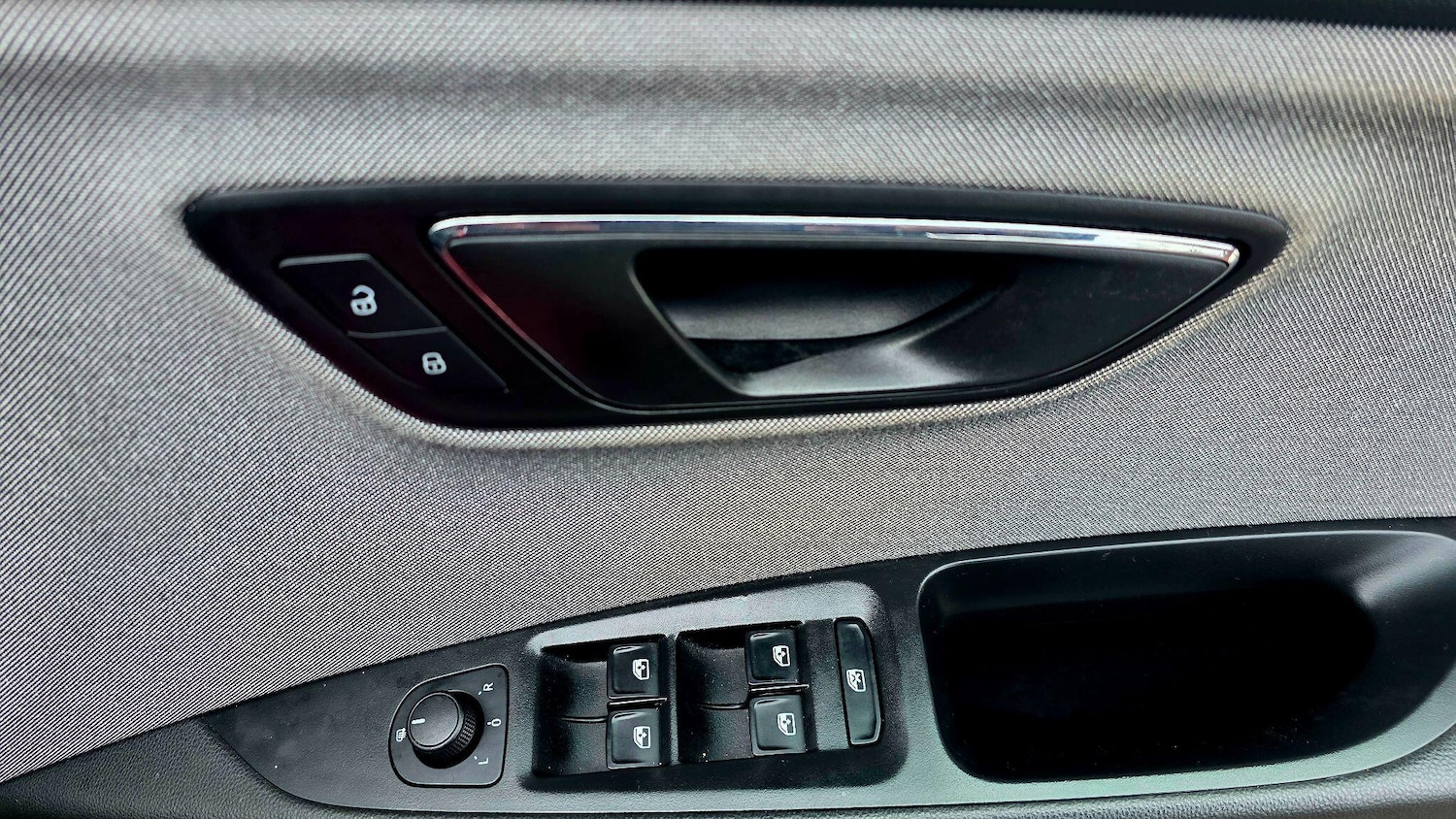 Used SEAT Leon 2019 for sale - 77537398: Photo 24