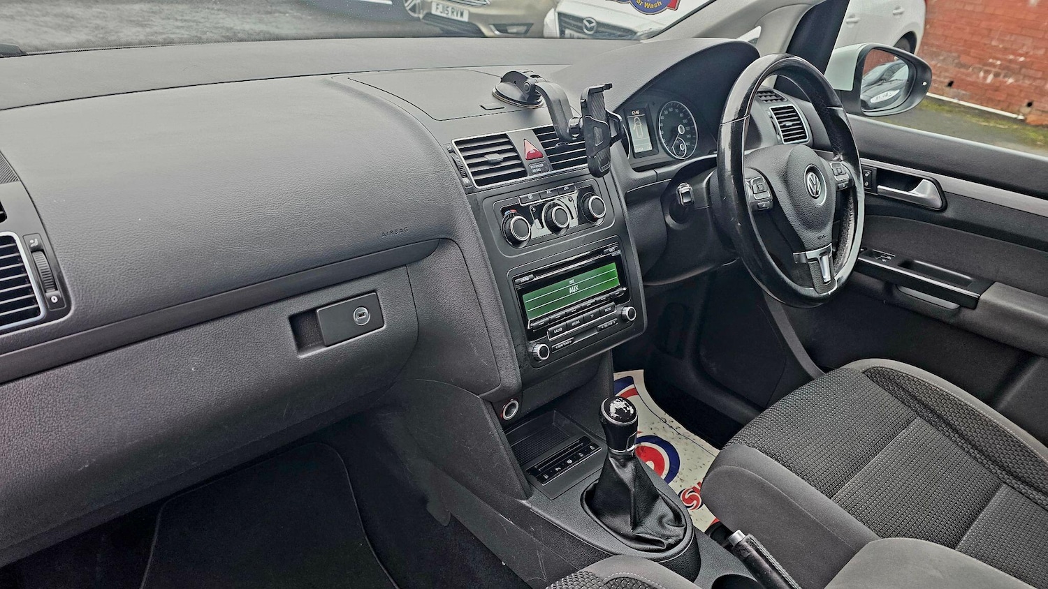 Used Volkswagen Touran 2015 for sale - 77143319: Photo 14