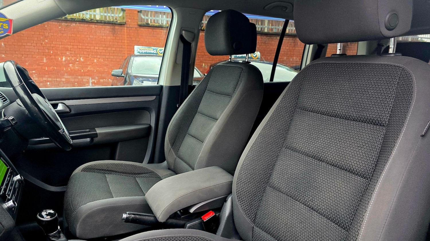 Used Volkswagen Touran 2015 for sale - 77143319: Photo 16