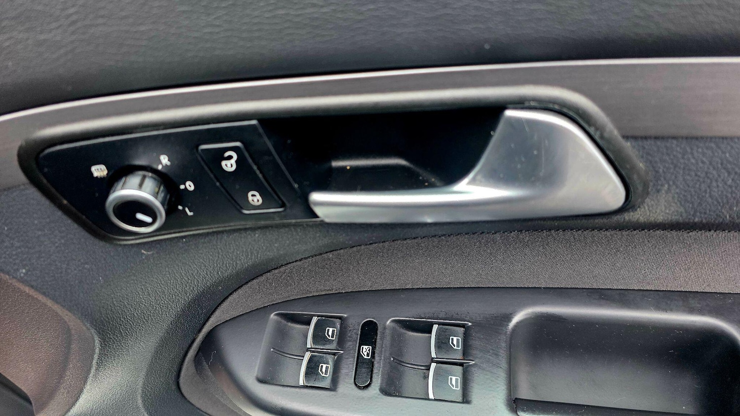 Used Volkswagen Touran 2015 for sale - 77143319: Photo 23