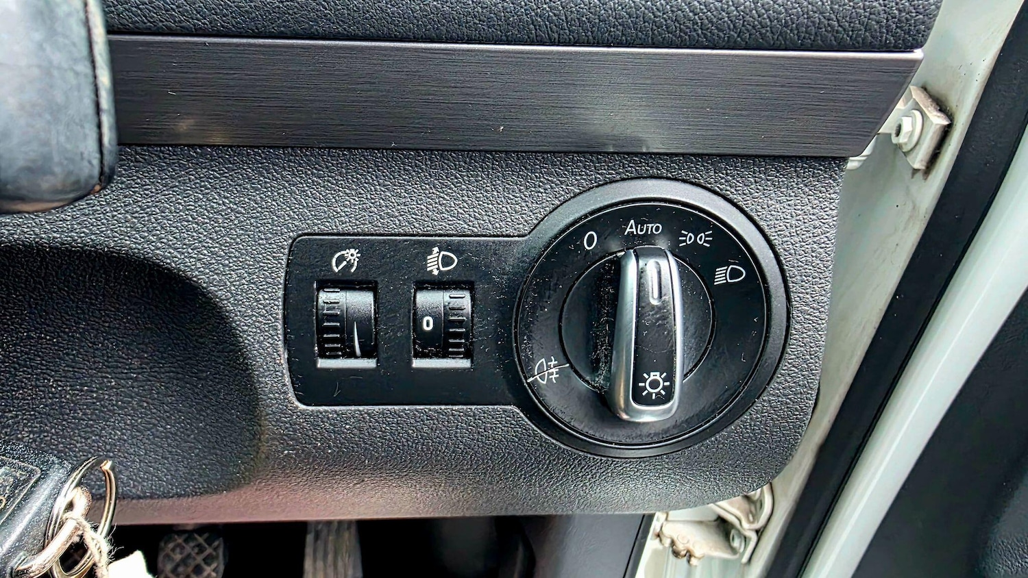 Used Volkswagen Touran 2015 for sale - 77143319: Photo 24