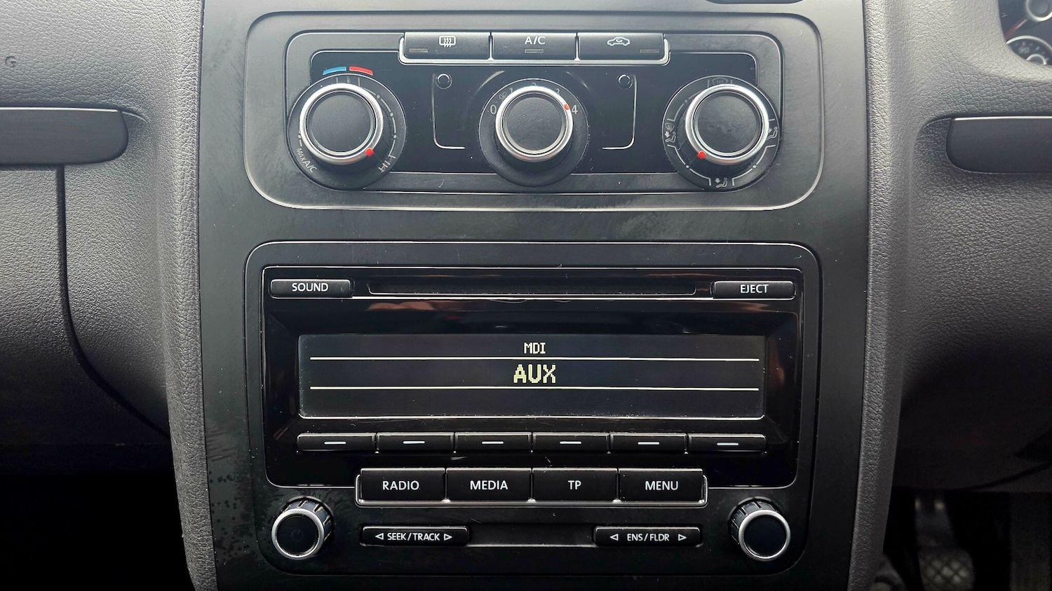 Used Volkswagen Touran 2015 for sale - 77143319: Photo 29