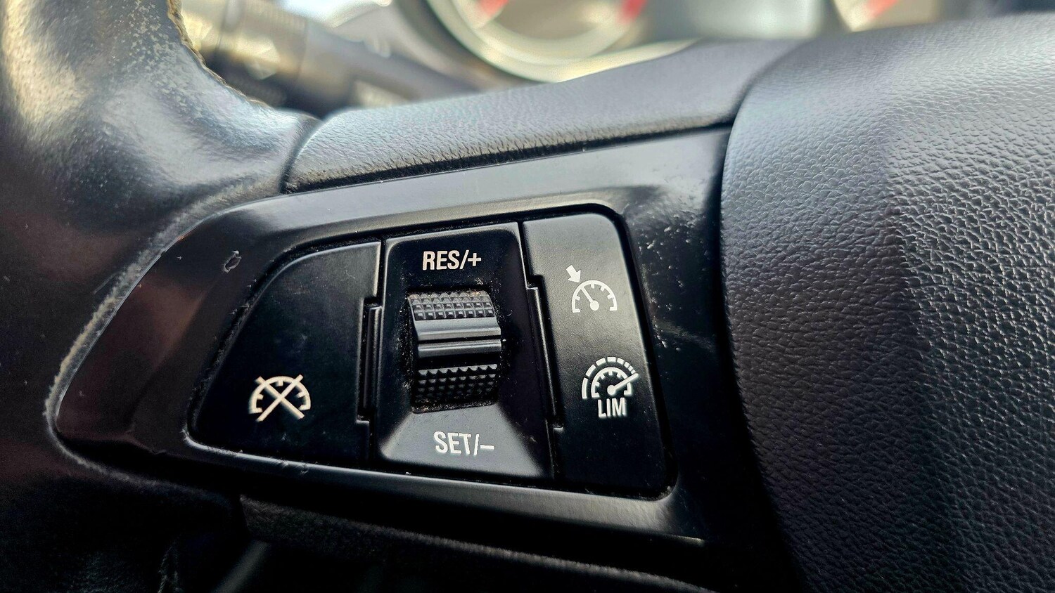 Used Vauxhall Corsa 2015 for sale - 77585977: Photo 28