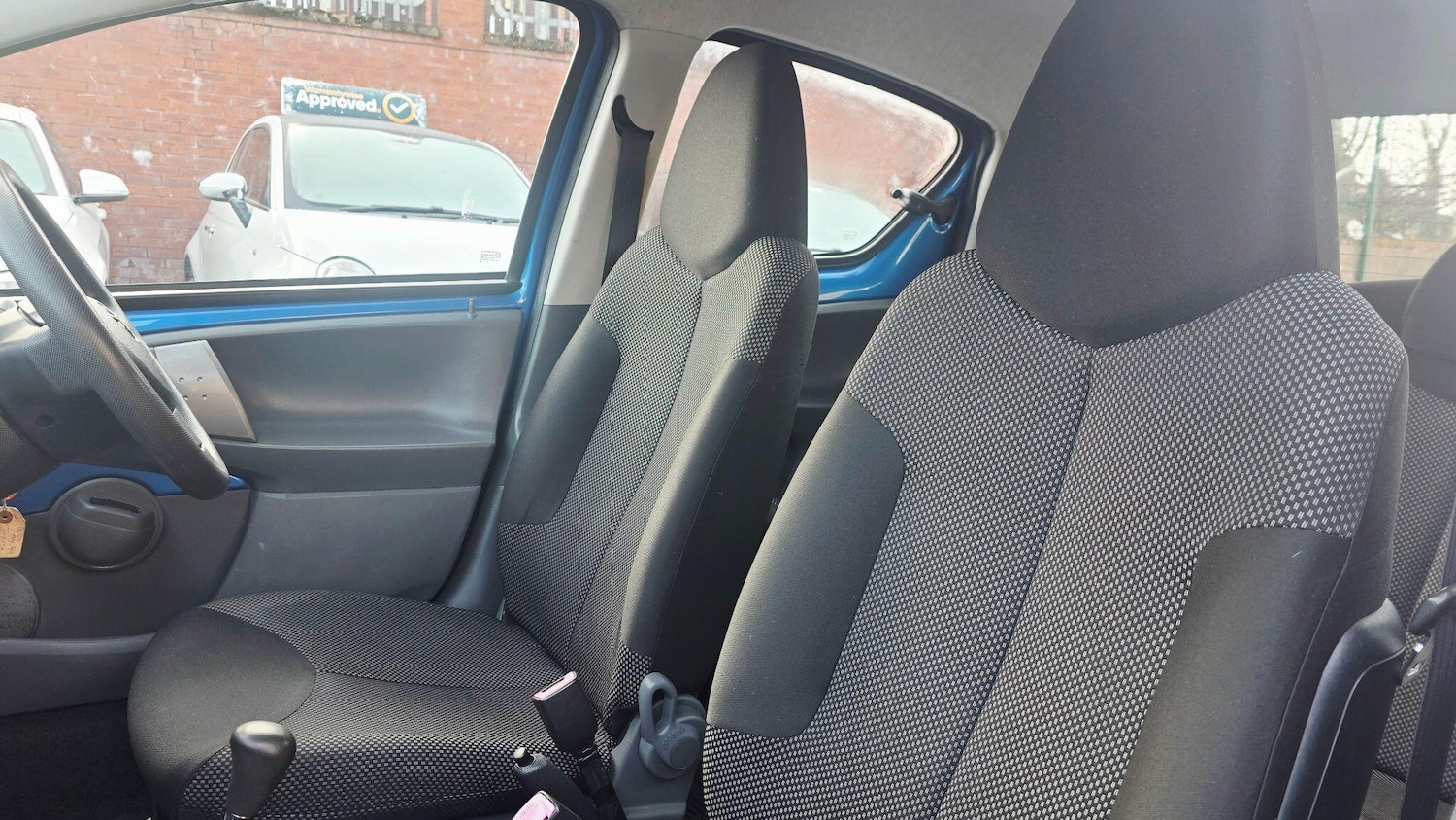 Used Toyota AYGO 2010 for sale - 77586561: Photo 15