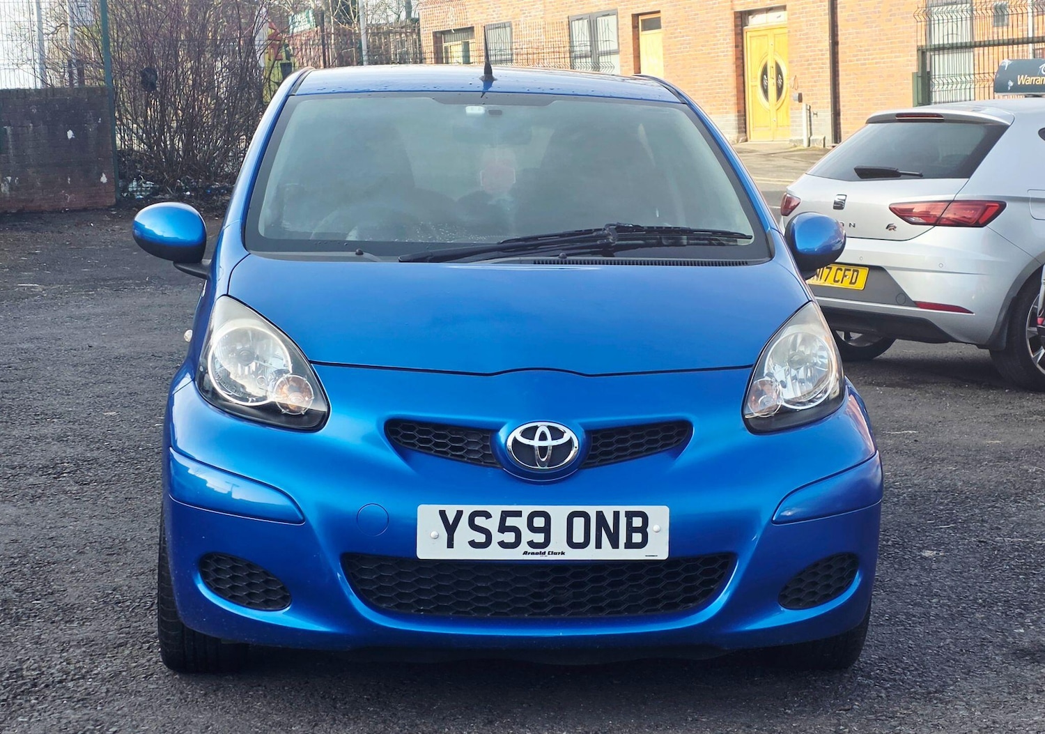 Used Toyota AYGO 2010 for sale - 77586561: Photo 2