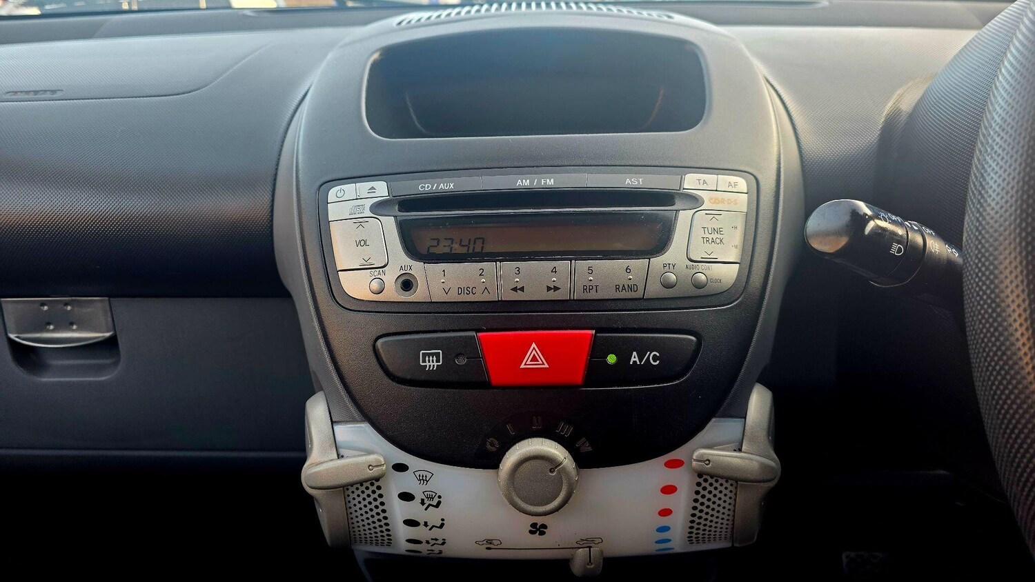 Used Toyota AYGO 2010 for sale - 77586561: Photo 22