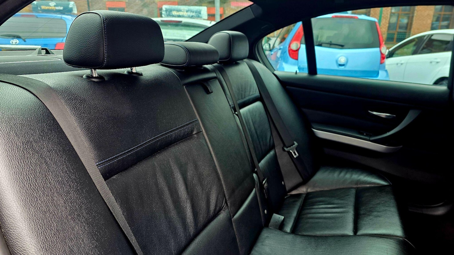 Used BMW 3 Series 2011 for sale - 77330845: Photo 19