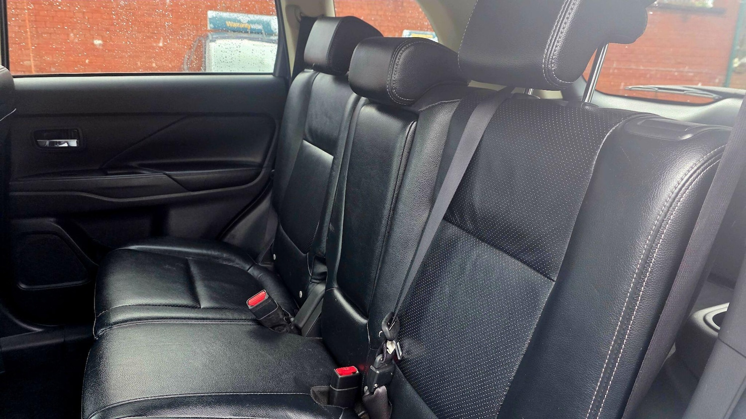 Used Mitsubishi Outlander 2015 for sale - 77237572: Photo 17