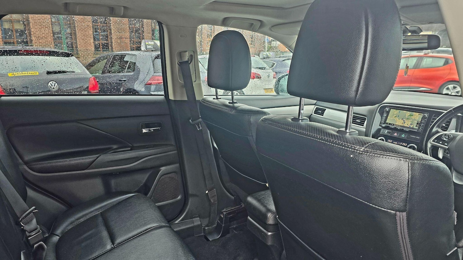 Used Mitsubishi Outlander 2015 for sale - 77237572: Photo 19