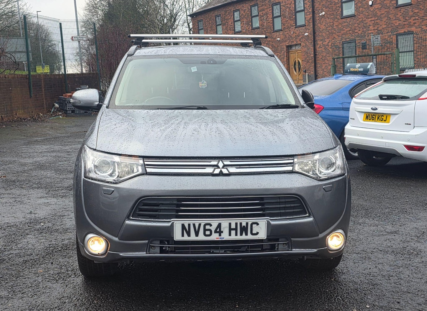 Used Mitsubishi Outlander 2015 for sale - 77237572: Photo 2
