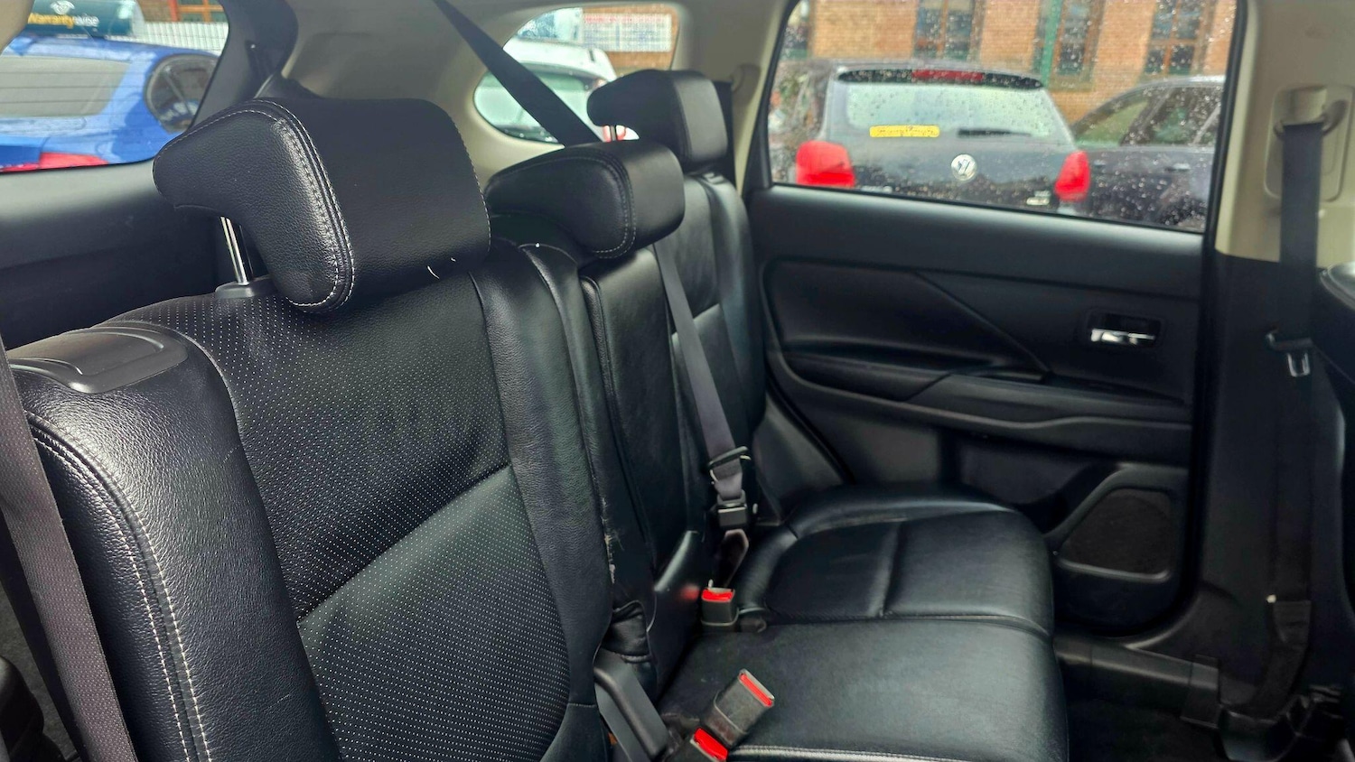 Used Mitsubishi Outlander 2015 for sale - 77237572: Photo 20