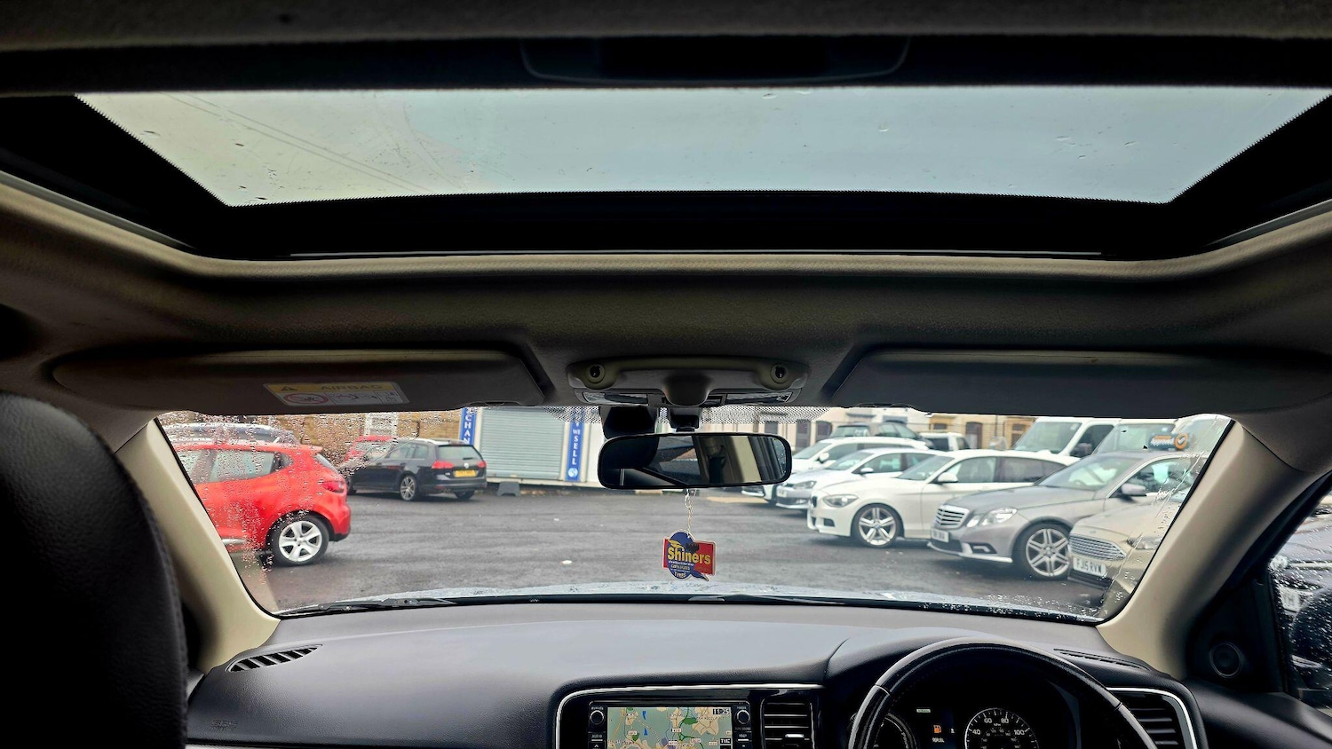 Used Mitsubishi Outlander 2015 for sale - 77237572: Photo 22