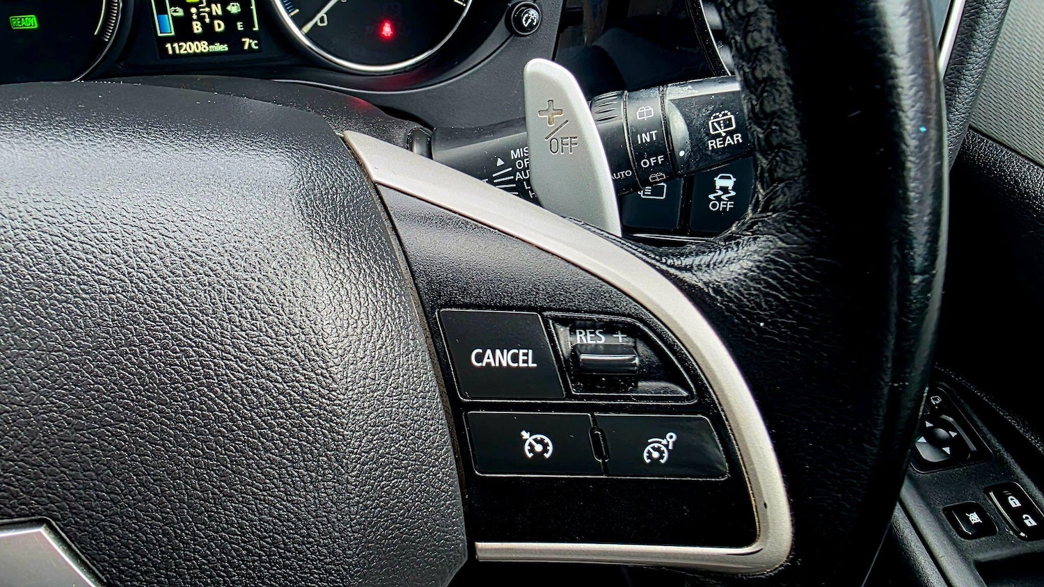 Used Mitsubishi Outlander 2015 for sale - 77237572: Photo 29