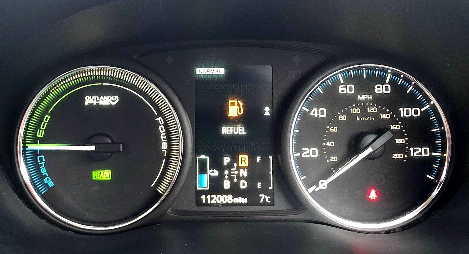 Used Mitsubishi Outlander 2015 for sale - 77237572: Photo 37