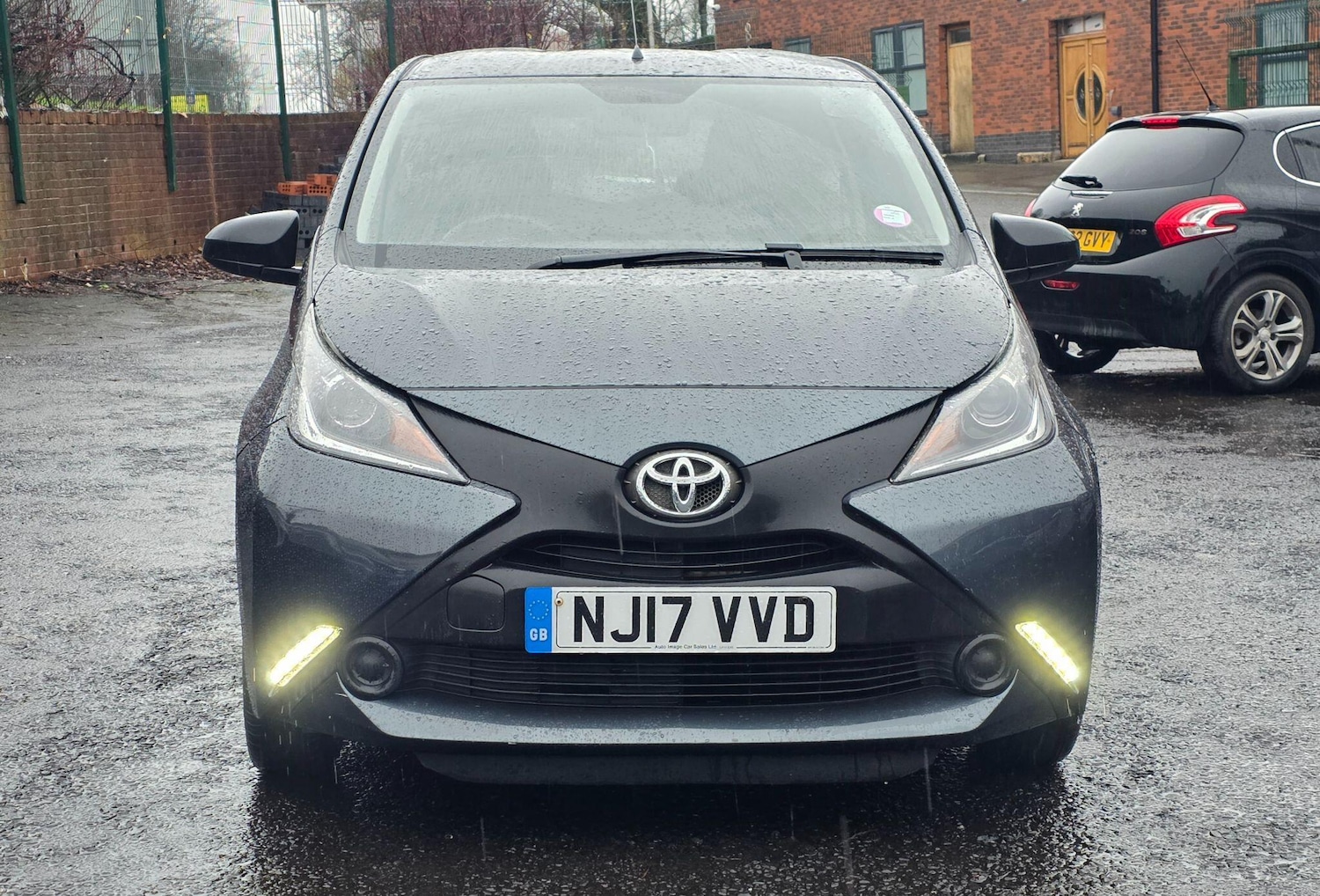 Used Toyota AYGO 2017 for sale - 77029471: Photo 2
