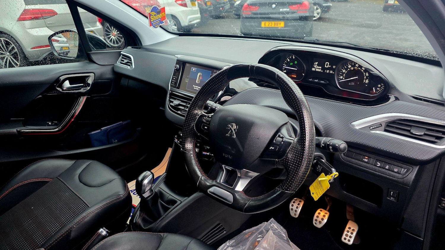 Used Peugeot 208 2016 for sale - 77646302: Photo 11