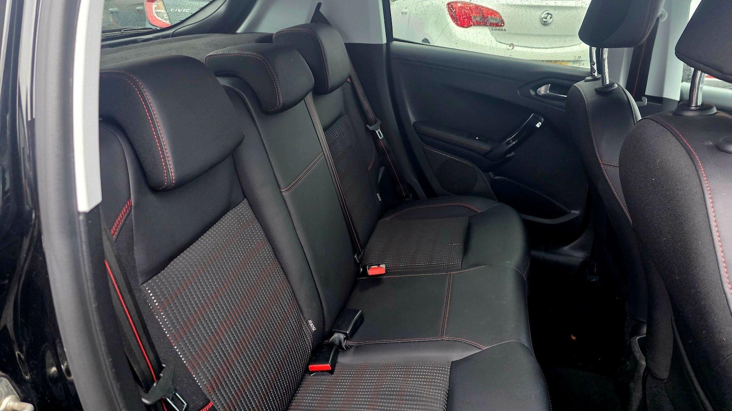 Used Peugeot 208 2016 for sale - 77646302: Photo 19