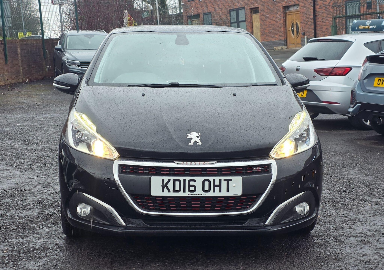 Used Peugeot 208 2016 for sale - 77646302: Photo 2