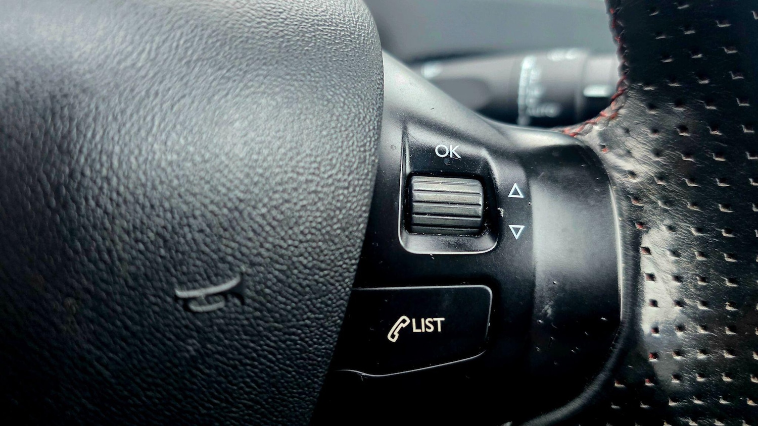 Used Peugeot 208 2016 for sale - 77646302: Photo 25