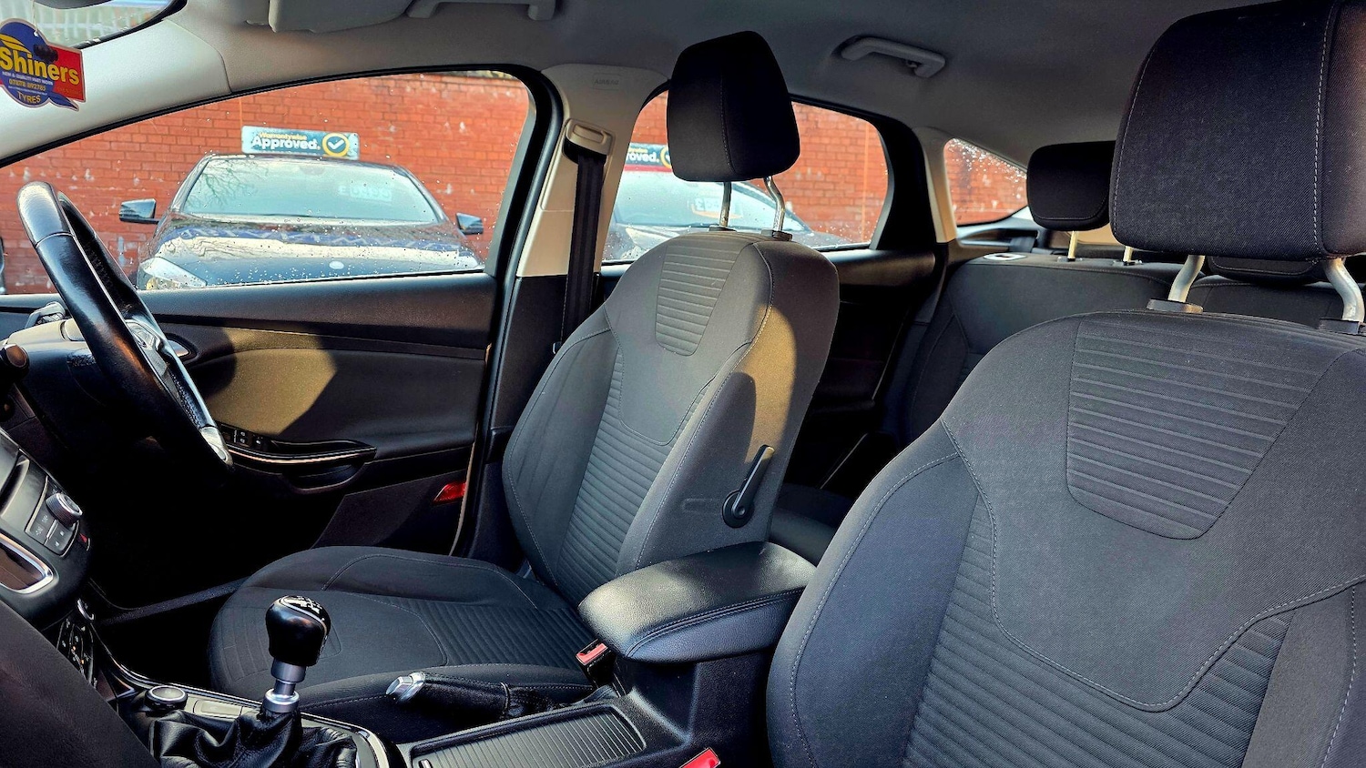 Used Ford Focus 2015 for sale - 77098037: Photo 15