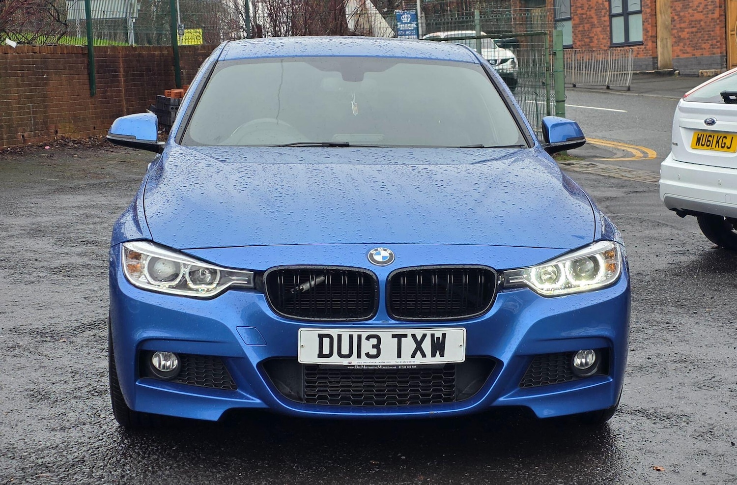 Used BMW 3 Series 2013 for sale - 77166648: Photo 2