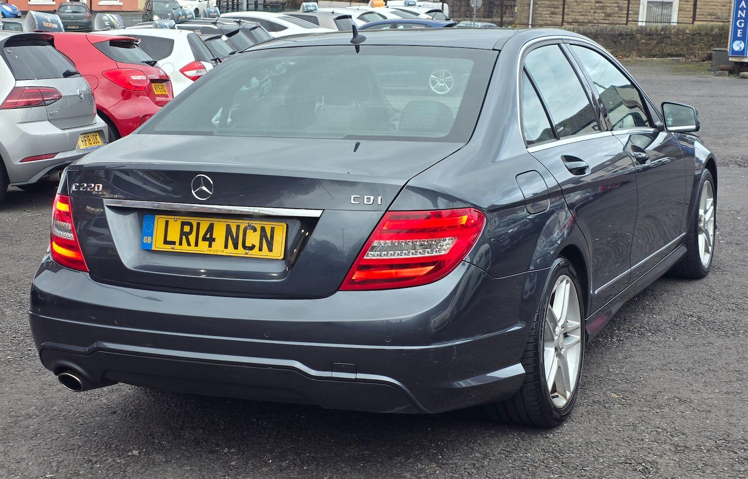 Used Mercedes-Benz C Class 2014 for sale - 77670821: Photo 7