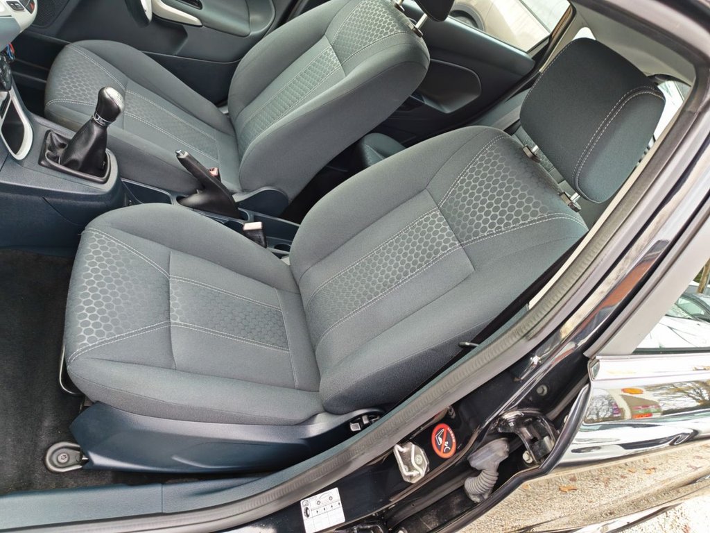 Used Ford Fiesta 2011 for sale - 76724526: Photo 24