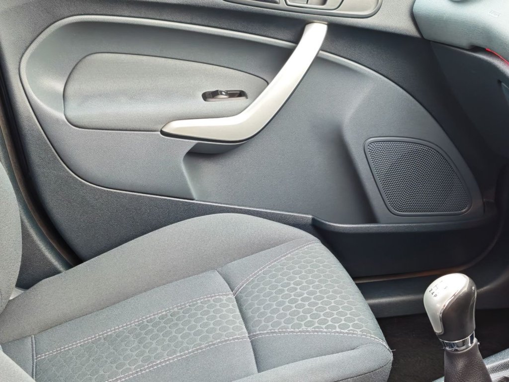 Used Ford Fiesta 2011 for sale - 76724526: Photo 25