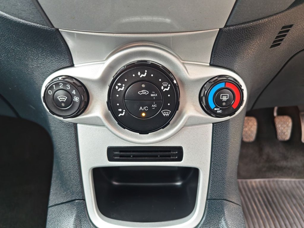 Used Ford Fiesta 2011 for sale - 76724526: Photo 28