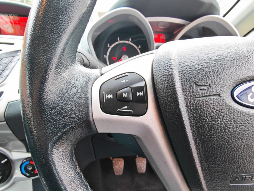 Used Ford Fiesta 2011 for sale - 76724526: Photo 30